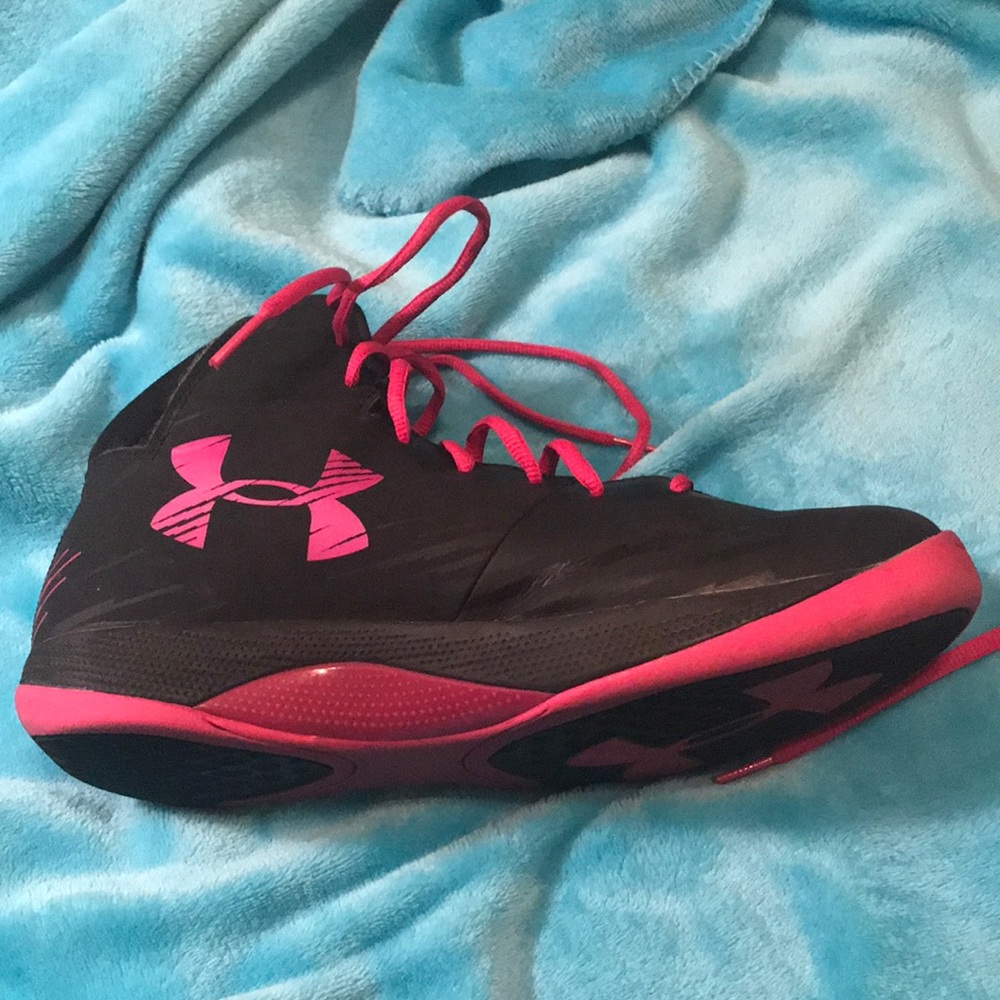 UA Lightning 4 Basketball shoes